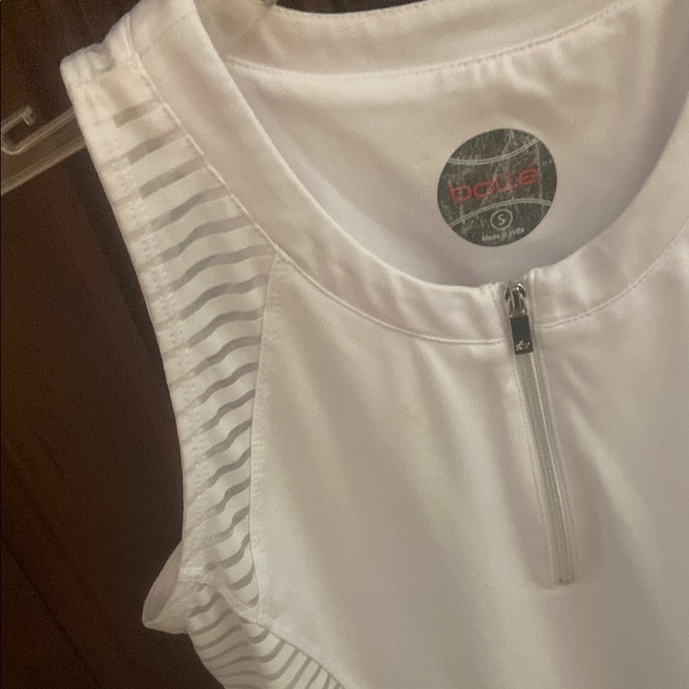 bolle White Mesh-Panel Athletic Tank Top with Front Zip - Picture 6 of 6